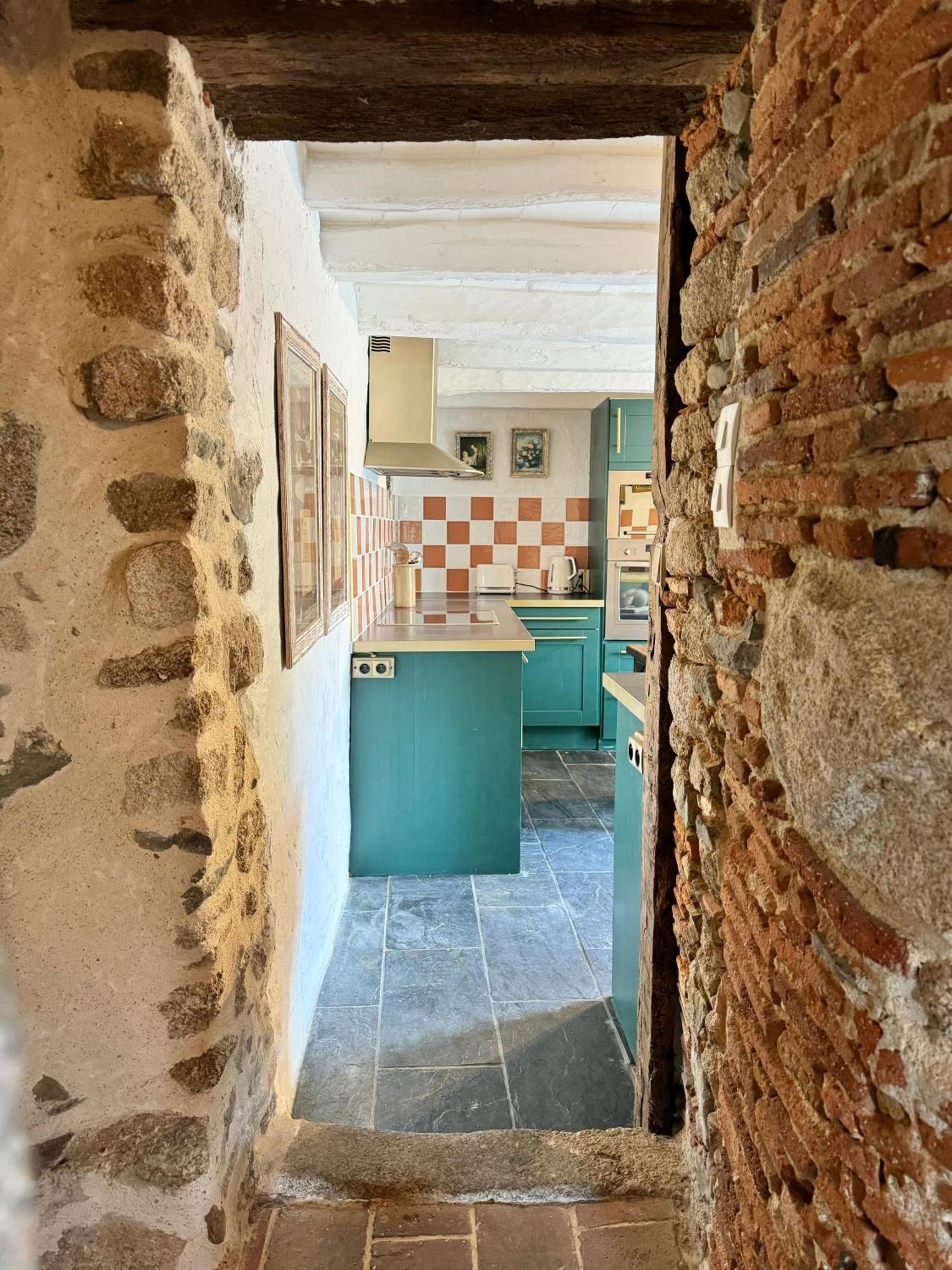 Manoir Medieval Art Deco - Logis Des 3 Artistes Sevremont المظهر الخارجي الصورة